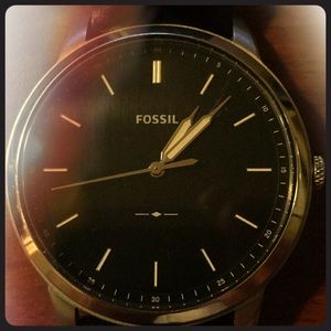 Fossil minimalist 22mm watch.